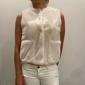 Zara Off-White Faux Fur Vest